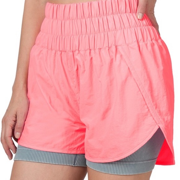 LIGHT MOCHA WINDBREAKER SMOCKED WAISTBAND RUNNING SHORTS- - Picture 3 of 3